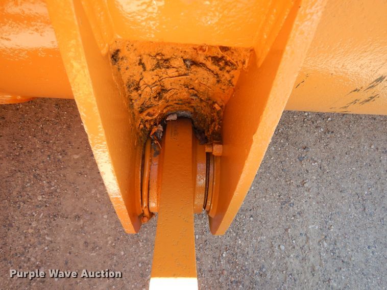 image for item JQ9256 2013 Case 821F  wheel loader