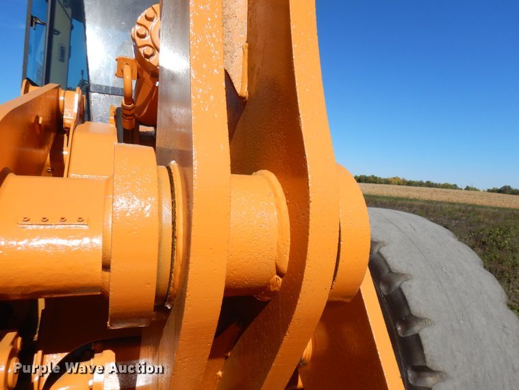 image for item JQ9256 2013 Case 821F  wheel loader