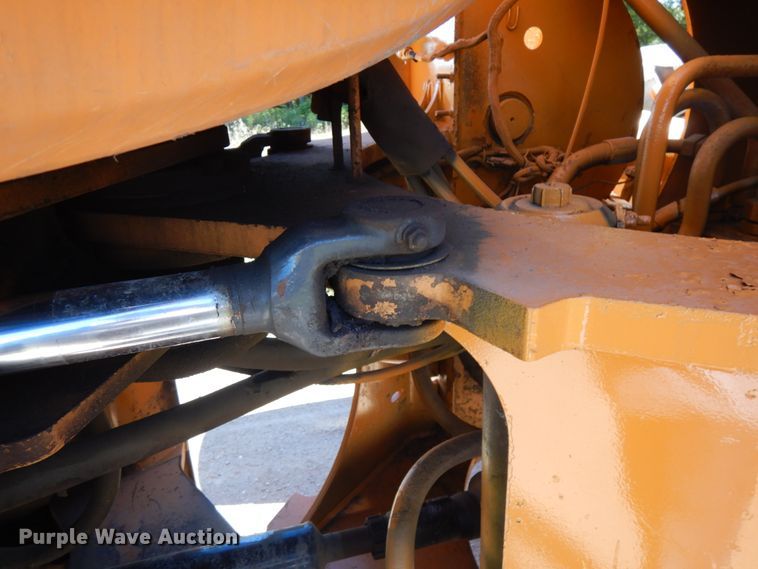 image for item JQ9256 2013 Case 821F  wheel loader