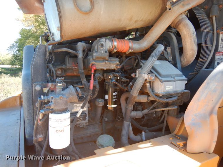 image for item JQ9256 2013 Case 821F  wheel loader