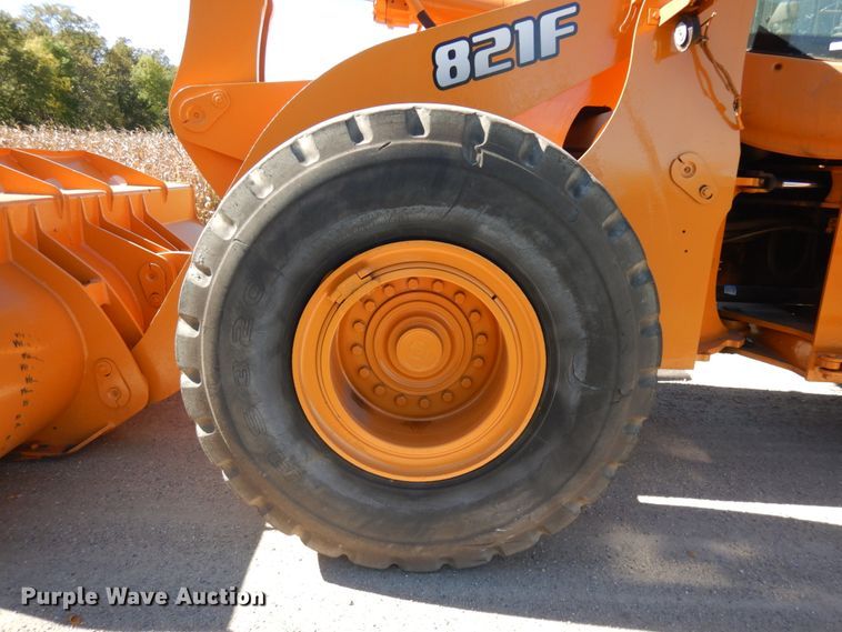 image for item JQ9256 2013 Case 821F  wheel loader