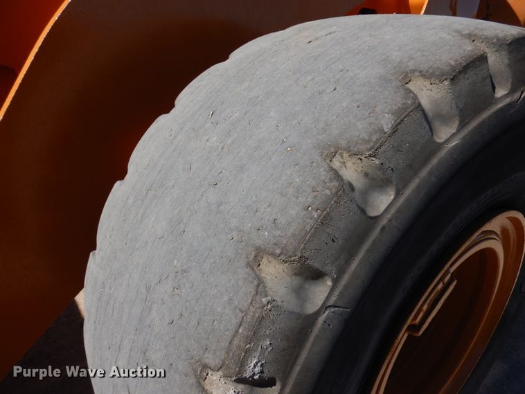 image for item JQ9256 2013 Case 821F  wheel loader