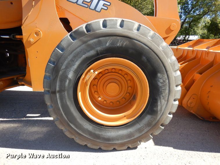 image for item JQ9256 2013 Case 821F  wheel loader