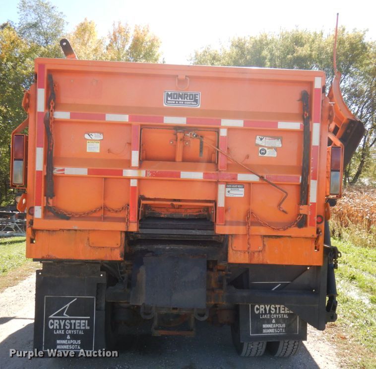 image for item JQ9257 2005 Mack CV713 Granite  dump truck