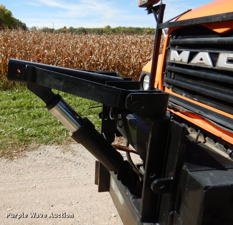 image for item JQ9257 2005 Mack CV713 Granite  dump truck