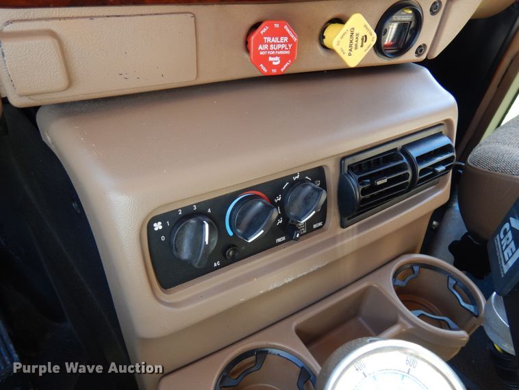 image for item JQ9257 2005 Mack CV713 Granite  dump truck