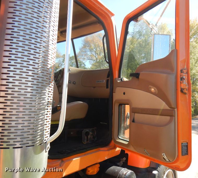 image for item JQ9257 2005 Mack CV713 Granite  dump truck