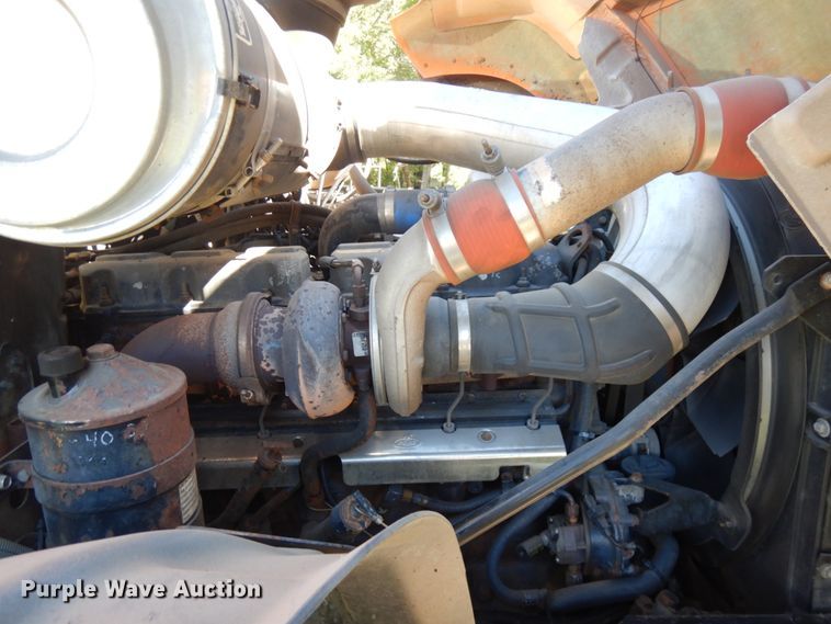 image for item JQ9257 2005 Mack CV713 Granite  dump truck