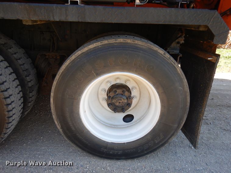 image for item JQ9257 2005 Mack CV713 Granite  dump truck