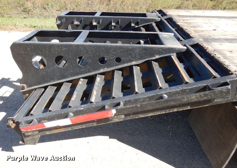 image for item JQ9258 2010 Jetco  Drop deck equipment trailer