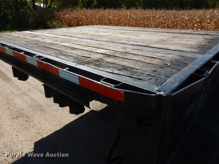 image for item JQ9258 2010 Jetco  Drop deck equipment trailer