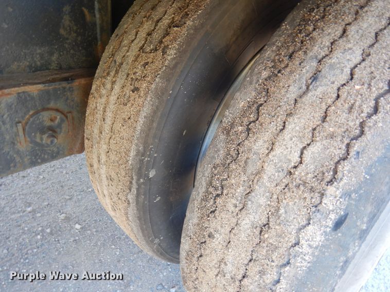 image for item JQ9258 2010 Jetco  Drop deck equipment trailer