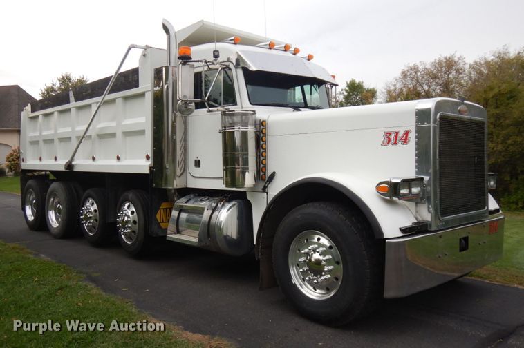 image for item JQ9261 2000 Peterbilt 379  dump truck