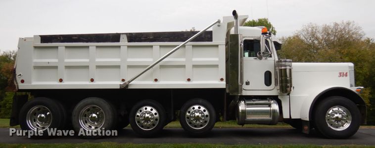 image for item JQ9261 2000 Peterbilt 379  dump truck