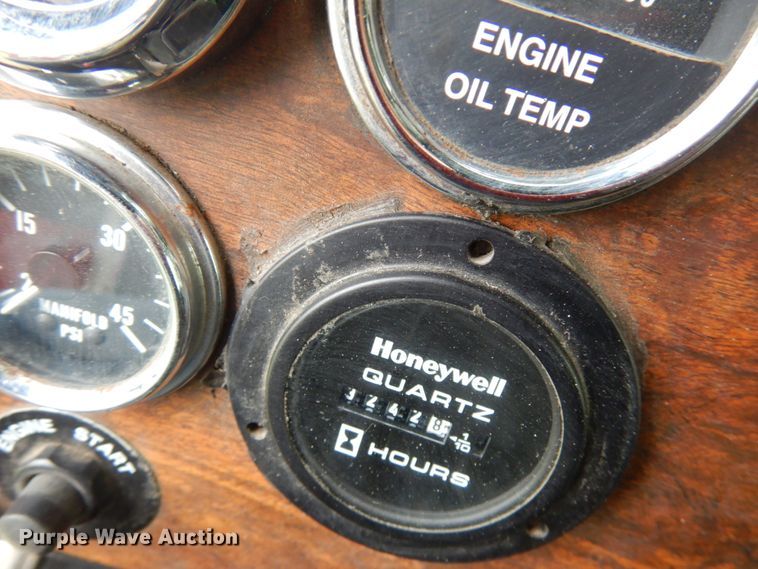 image for item JQ9261 2000 Peterbilt 379  dump truck