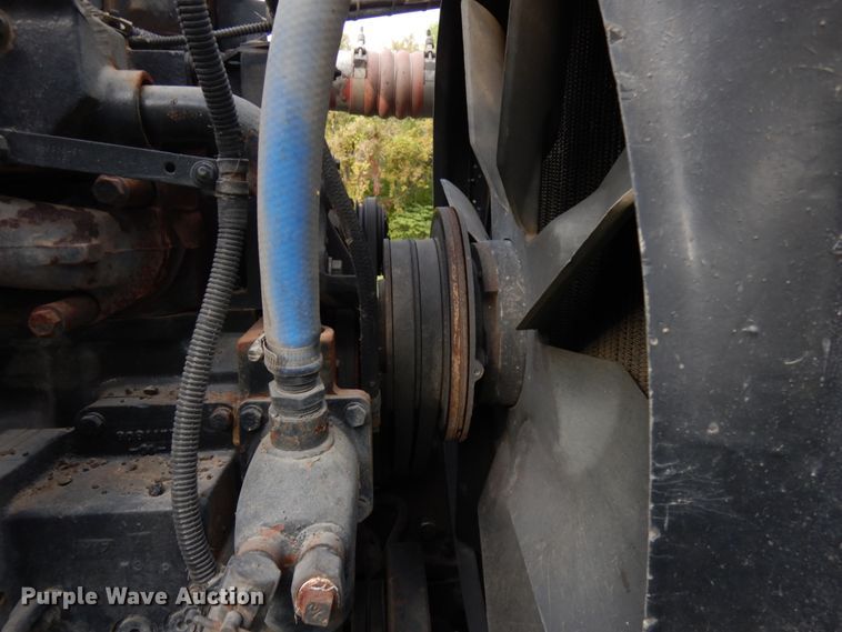 image for item JQ9261 2000 Peterbilt 379  dump truck