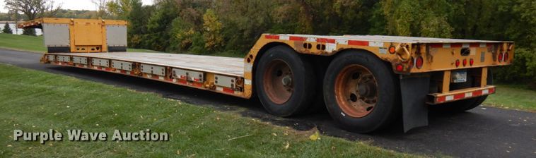 image for item JQ9263 2009 Trail King MG  lowboy equipment trailer