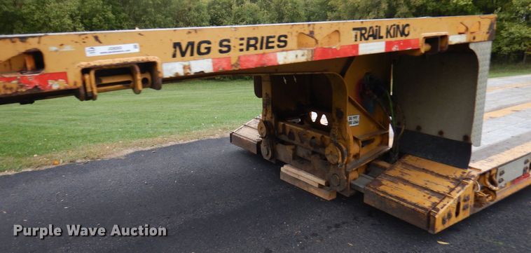 image for item JQ9263 2009 Trail King MG  lowboy equipment trailer