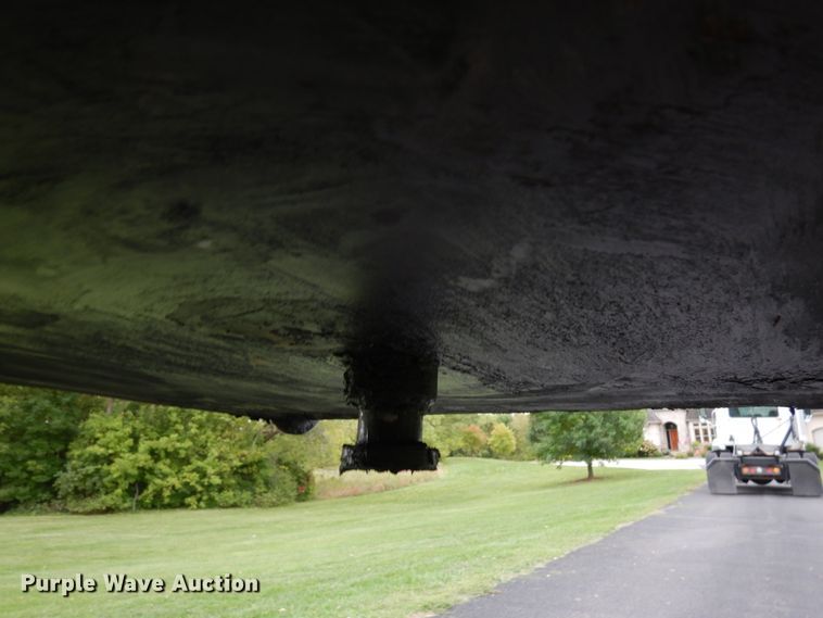 image for item JQ9263 2009 Trail King MG  lowboy equipment trailer