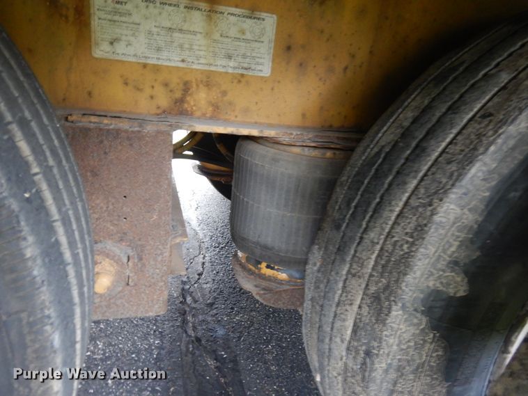 image for item JQ9263 2009 Trail King MG  lowboy equipment trailer