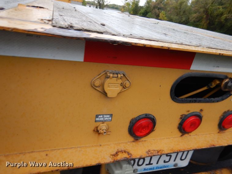 image for item JQ9263 2009 Trail King MG  lowboy equipment trailer