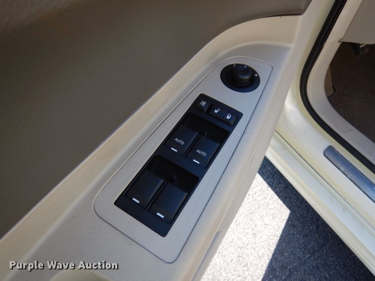 image for item JQ9264 2007 Chrysler 300