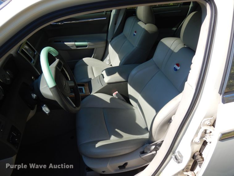 image for item JQ9264 2007 Chrysler 300