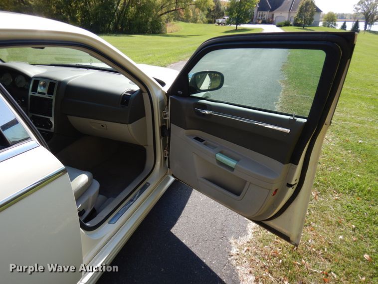 image for item JQ9264 2007 Chrysler 300