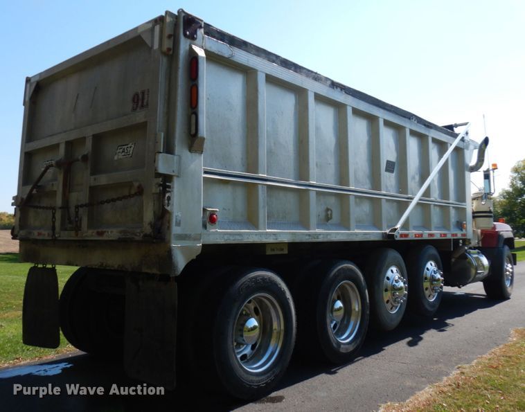 image for item JQ9266 1997 Mack RD688S  dump truck