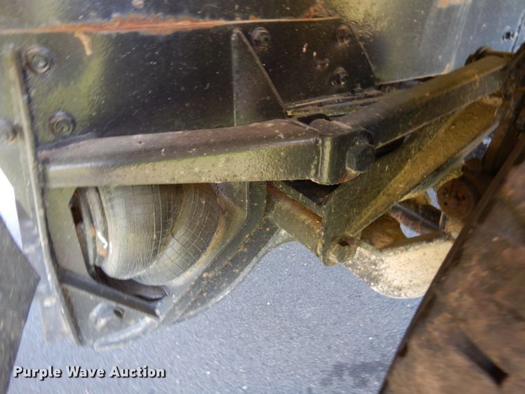 image for item JQ9266 1997 Mack RD688S  dump truck