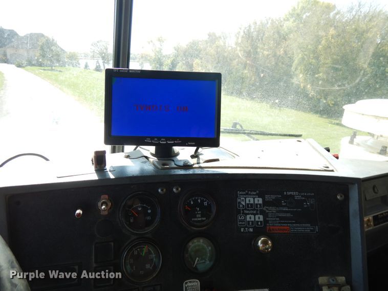 image for item JQ9266 1997 Mack RD688S  dump truck