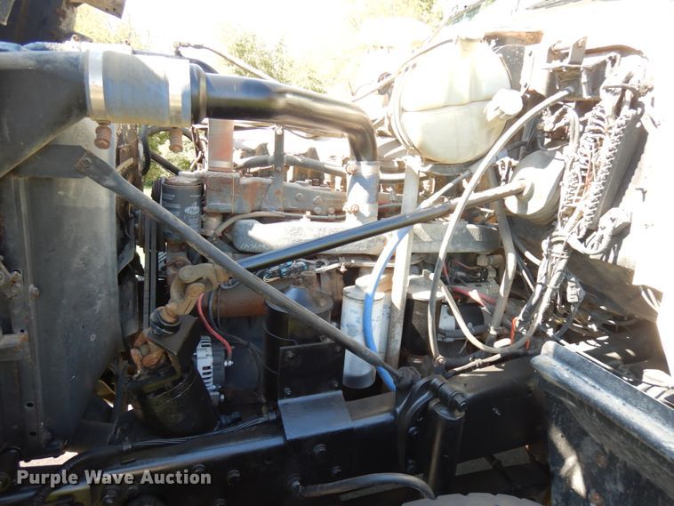 image for item JQ9266 1997 Mack RD688S  dump truck