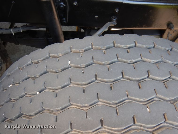 image for item JQ9266 1997 Mack RD688S  dump truck