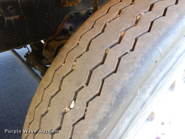 image for item JQ9266 1997 Mack RD688S  dump truck