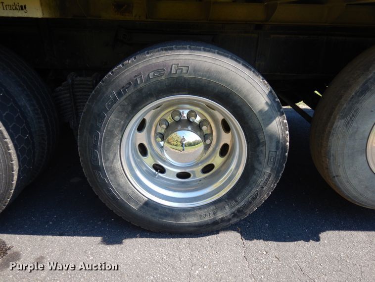 image for item JQ9266 1997 Mack RD688S  dump truck