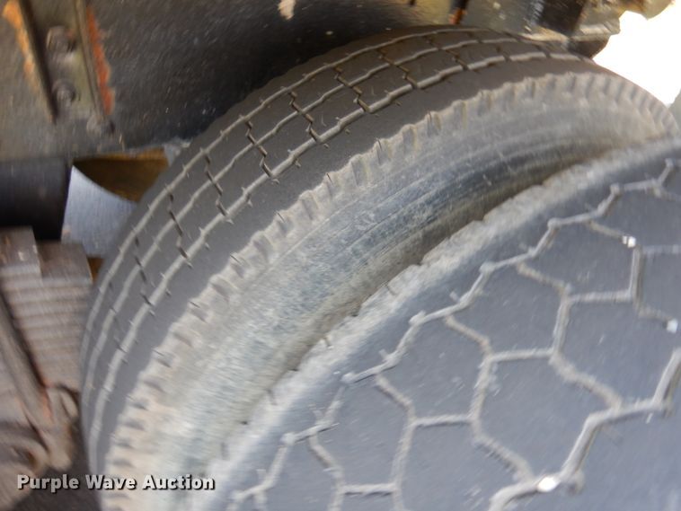 image for item JQ9266 1997 Mack RD688S  dump truck