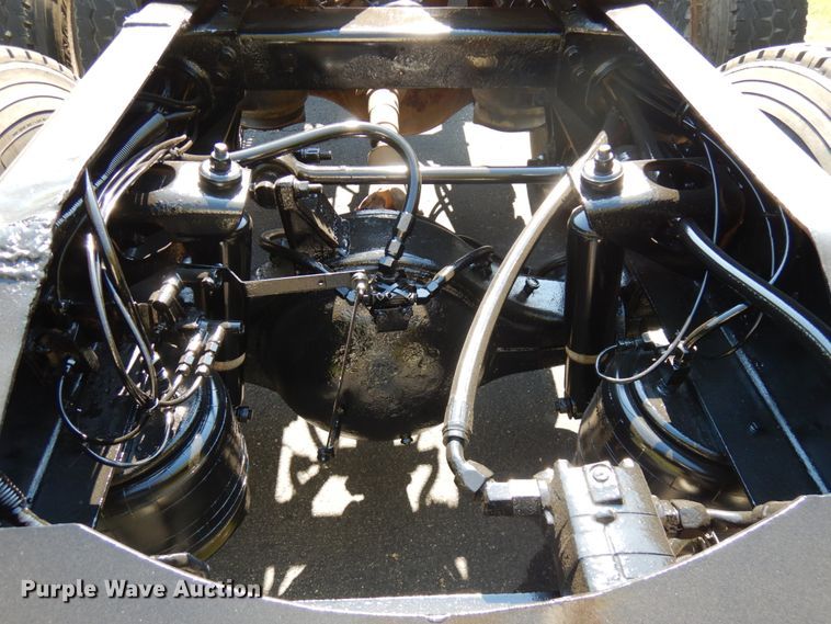 image for item JQ9267 1989 Peterbilt 379  semi truck