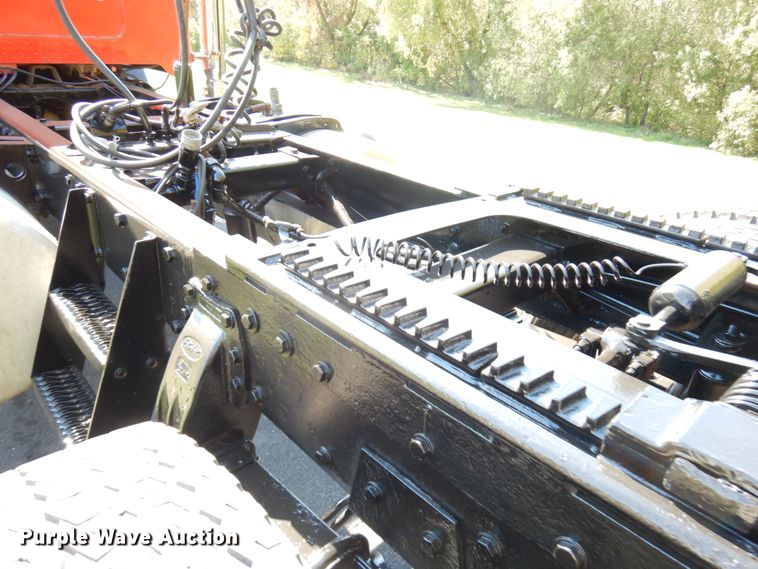 image for item JQ9267 1989 Peterbilt 379  semi truck