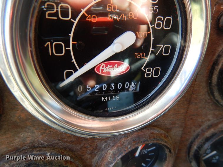 image for item JQ9267 1989 Peterbilt 379  semi truck