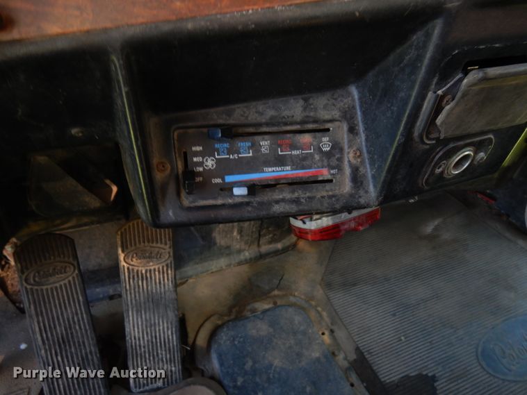 image for item JQ9267 1989 Peterbilt 379  semi truck