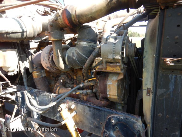 image for item JQ9267 1989 Peterbilt 379  semi truck