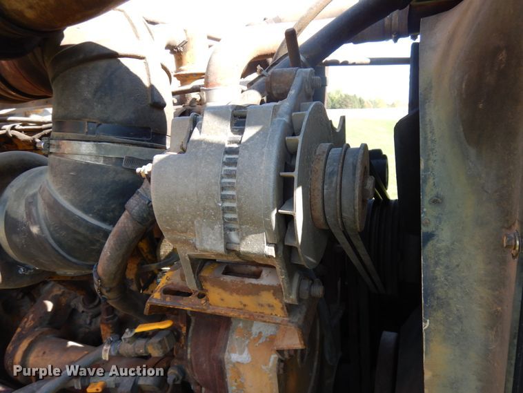 image for item JQ9267 1989 Peterbilt 379  semi truck