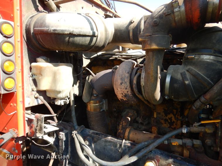 image for item JQ9267 1989 Peterbilt 379  semi truck