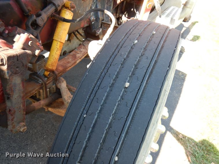 image for item JQ9267 1989 Peterbilt 379  semi truck