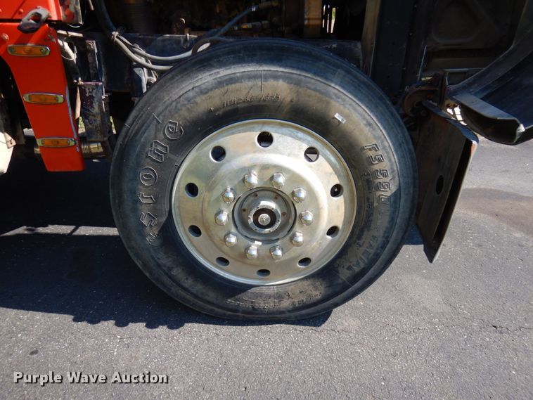 image for item JQ9267 1989 Peterbilt 379  semi truck