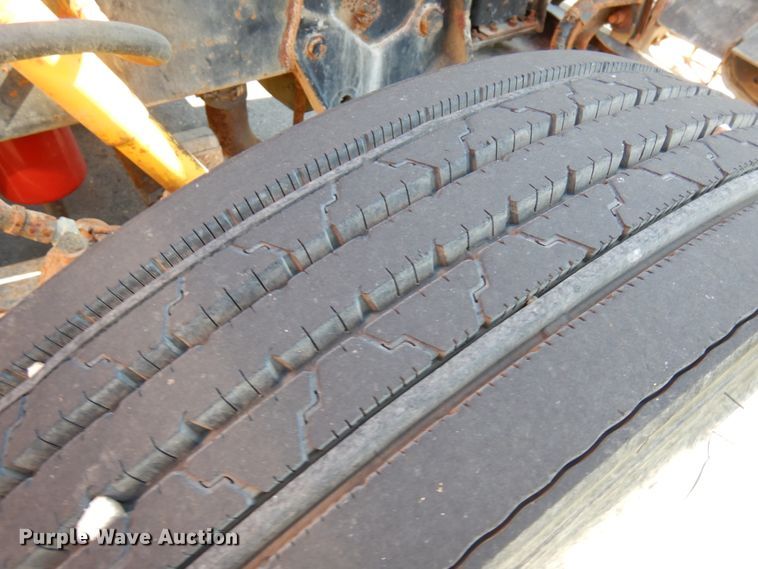 image for item JQ9267 1989 Peterbilt 379  semi truck