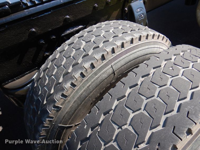 image for item JQ9267 1989 Peterbilt 379  semi truck