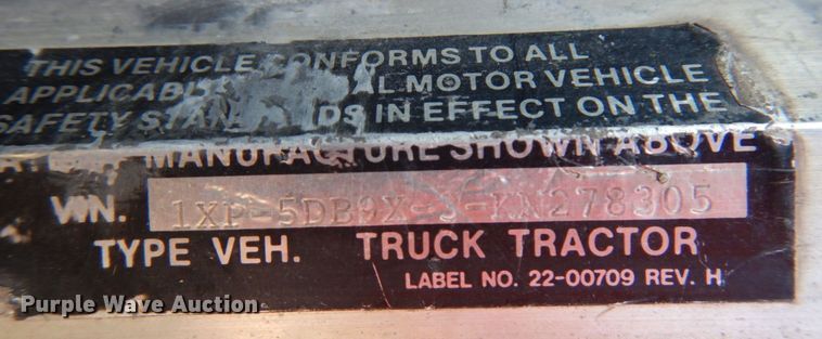 image for item JQ9267 1989 Peterbilt 379  semi truck