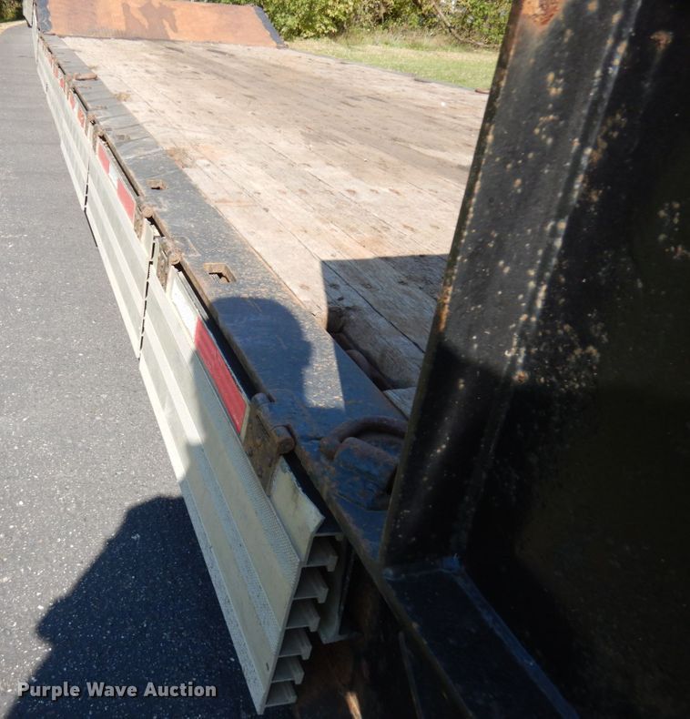 image for item JQ9269 2004 Muvall  Drop deck equipment trailer
