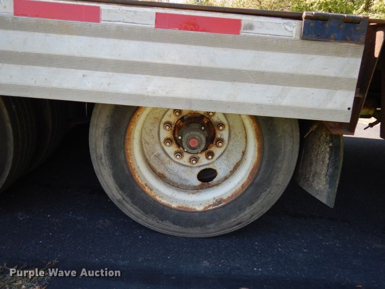 image for item JQ9269 2004 Muvall  Drop deck equipment trailer